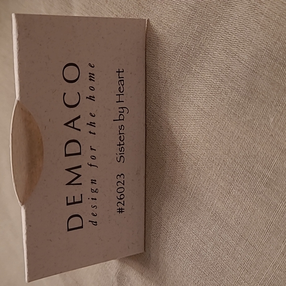 Sisters of the Heart Figurines - Picture 3 of 5